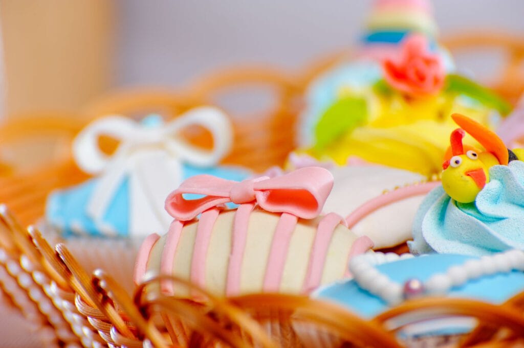 How to choose the perfect chocolate gift for every occasion 5 Post1 new born 2
